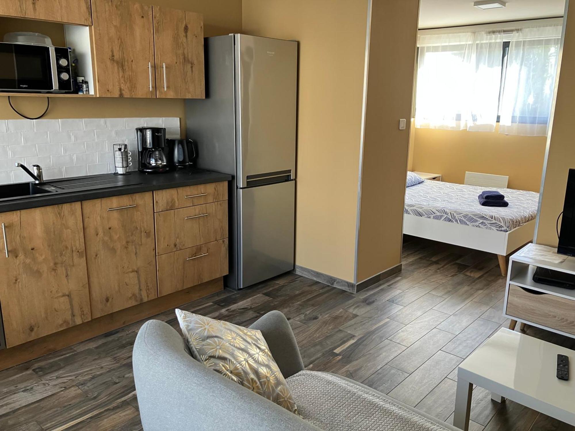 Le Petit Fabre Apartment La Roche-sur-Yon Bagian luar foto